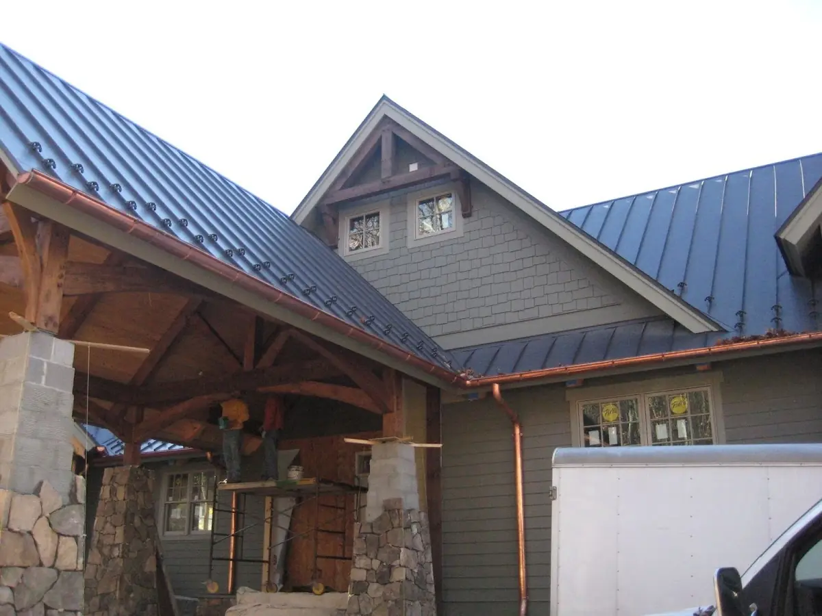 Craftsman Roofing team delivering quality roofing work in Starsdale Manor